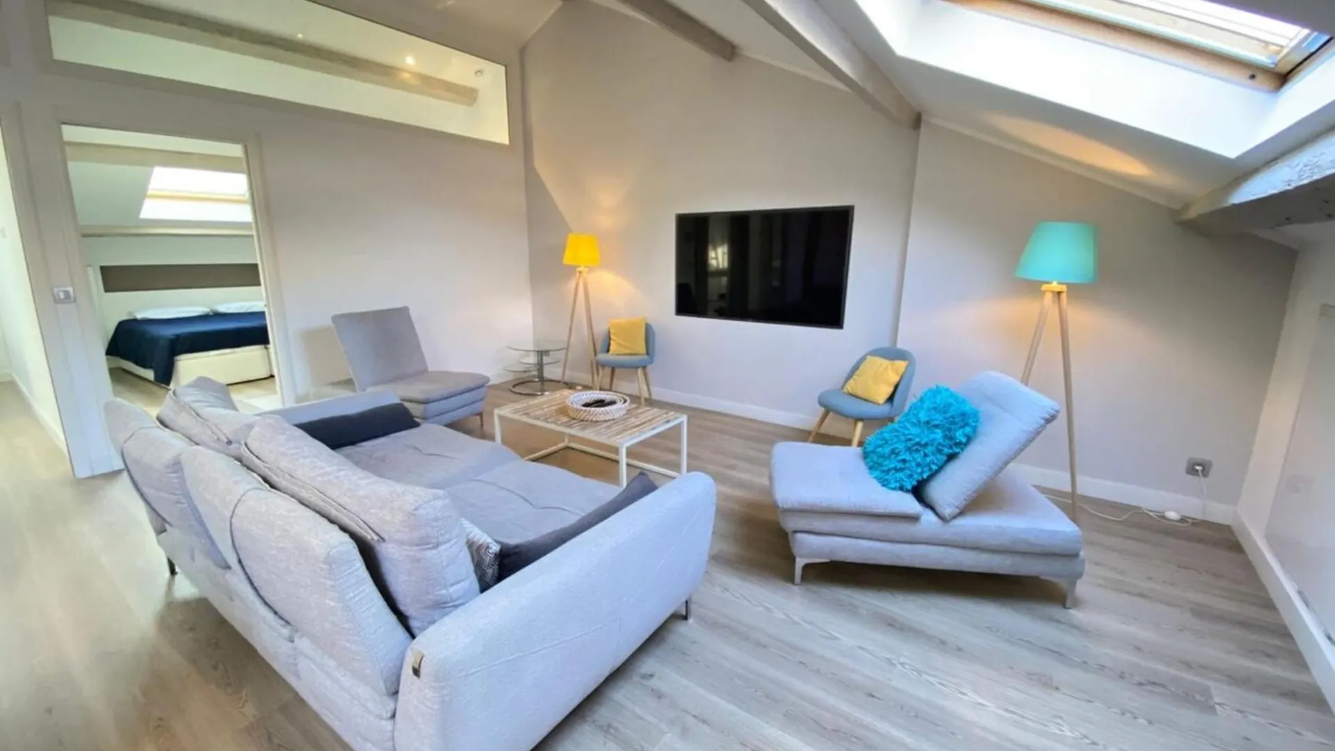 Modern & Bright 4-Room Apartment In Cannes Banane 0*,  Francja