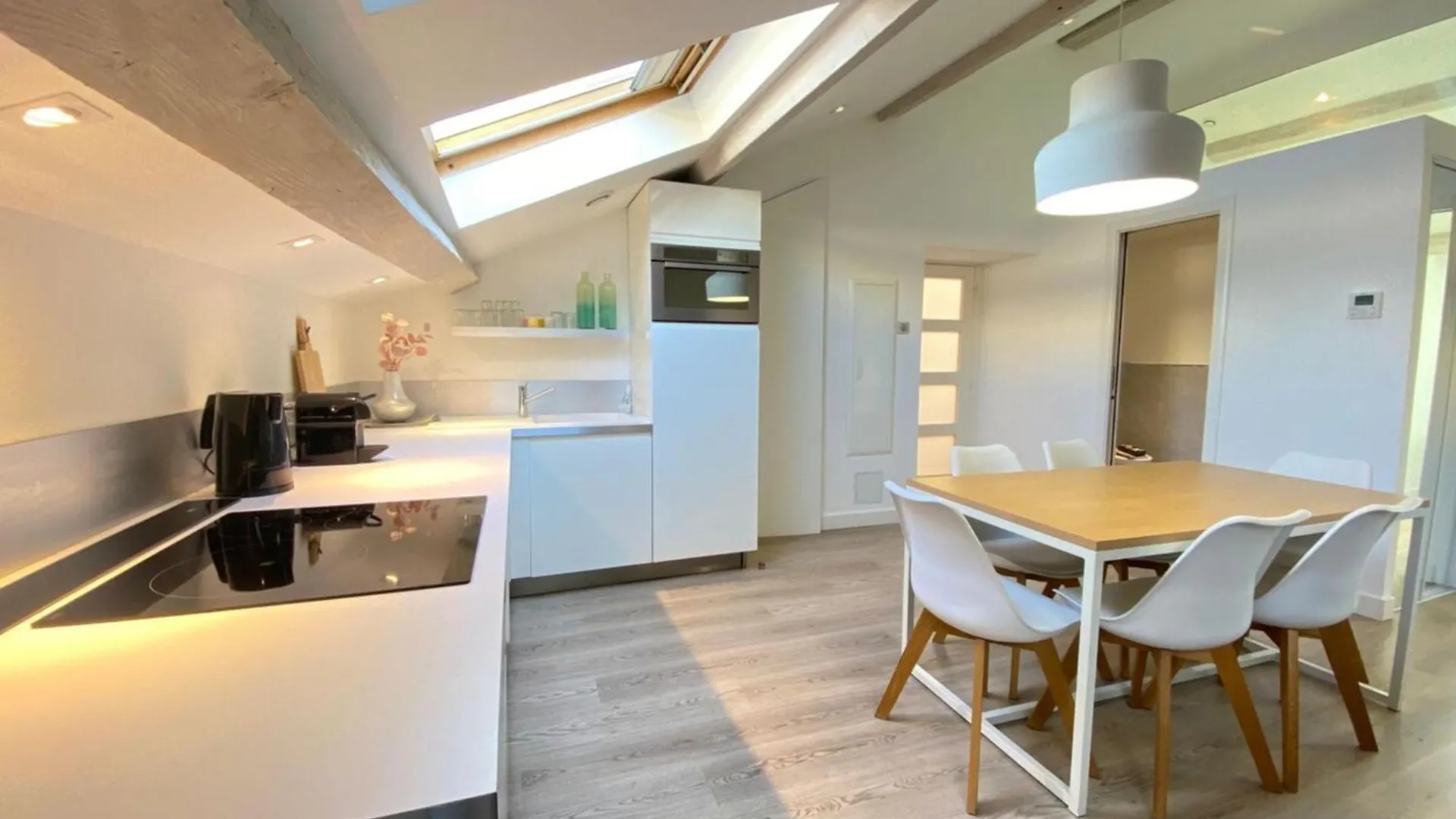Modern & Bright 4-Room Apartment In Cannes Banane